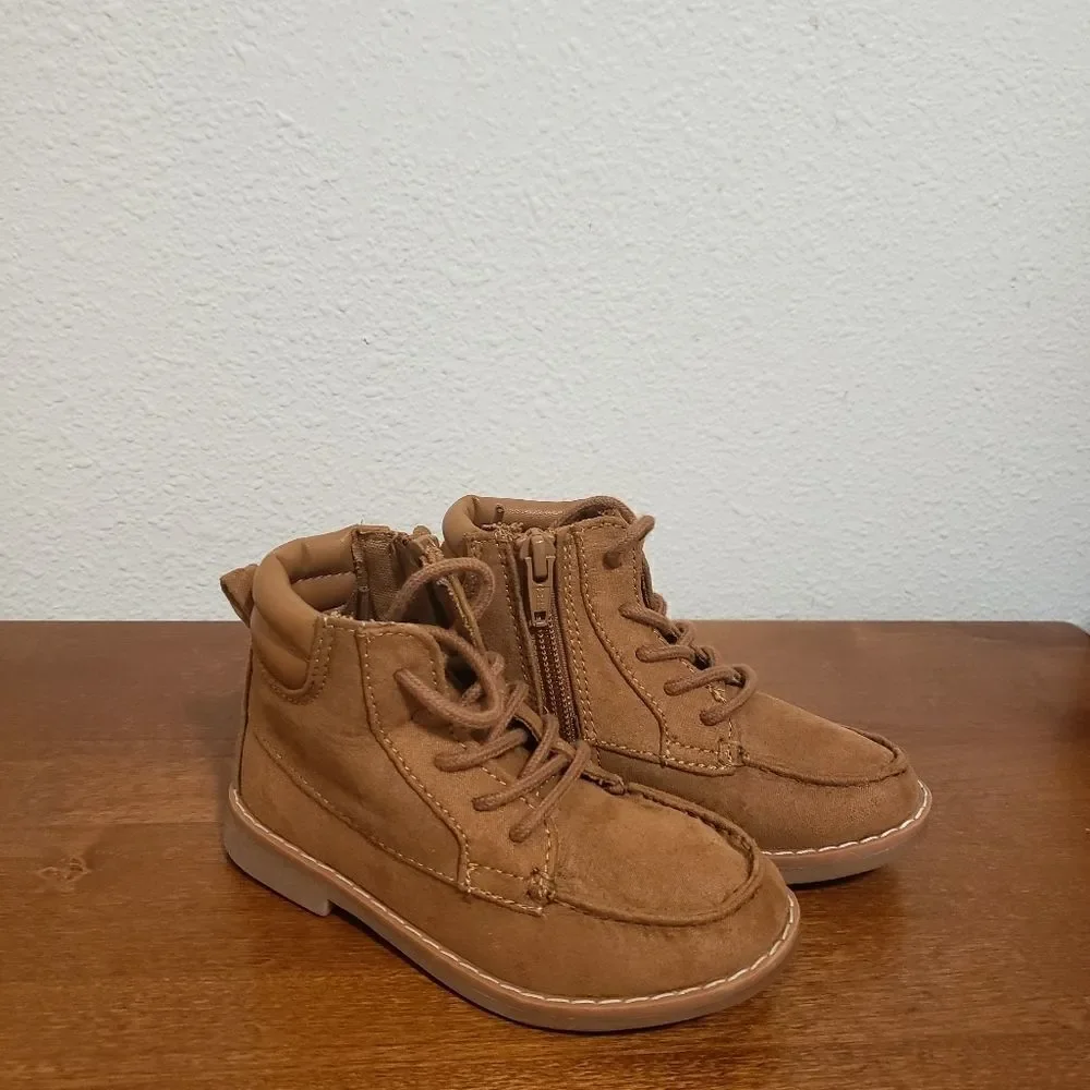 Old Navy Boys suade  booties sz 8